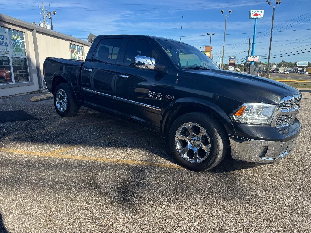 2018 RAM Ram 1500 Pickup Laramie's photo