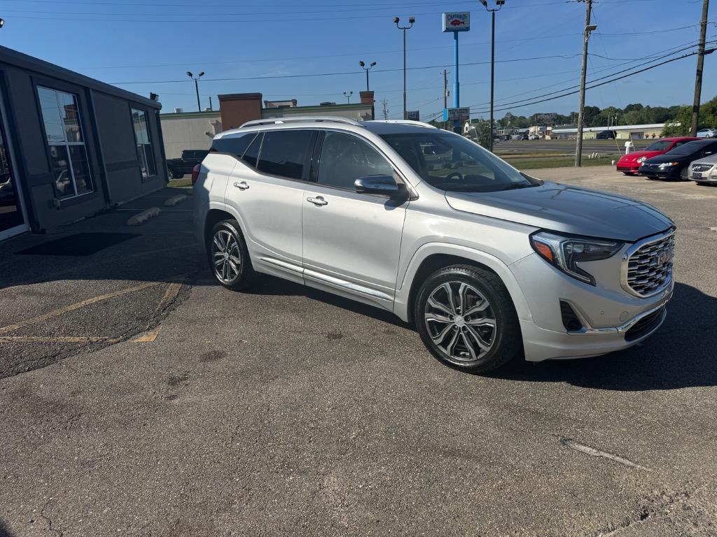 2020 GMC Terrain Denali FWD's photo