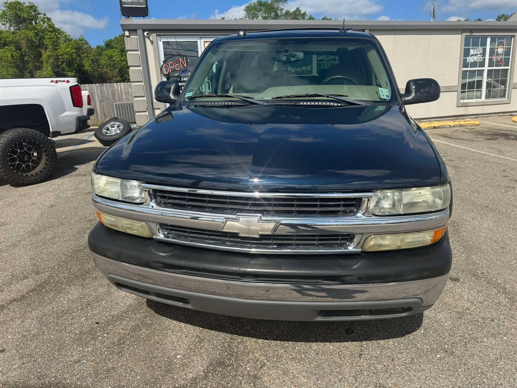 2004 Chevrolet Suburban LS - Photo 6