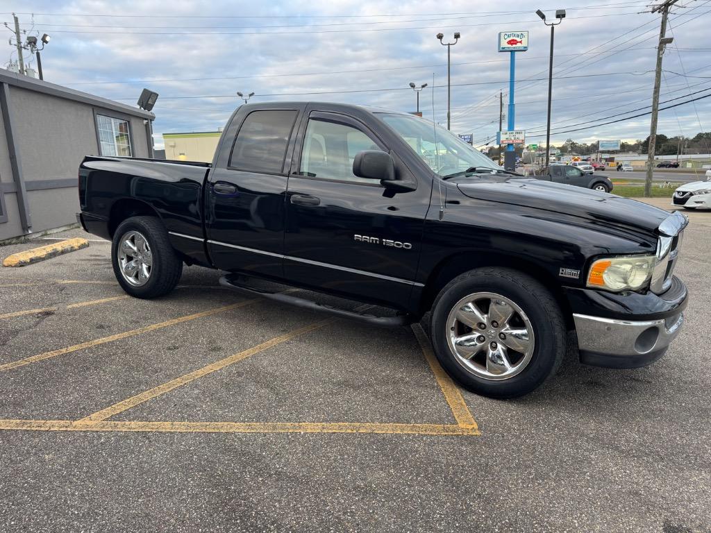 2005 Dodge Ram 1500 Pickup SLT