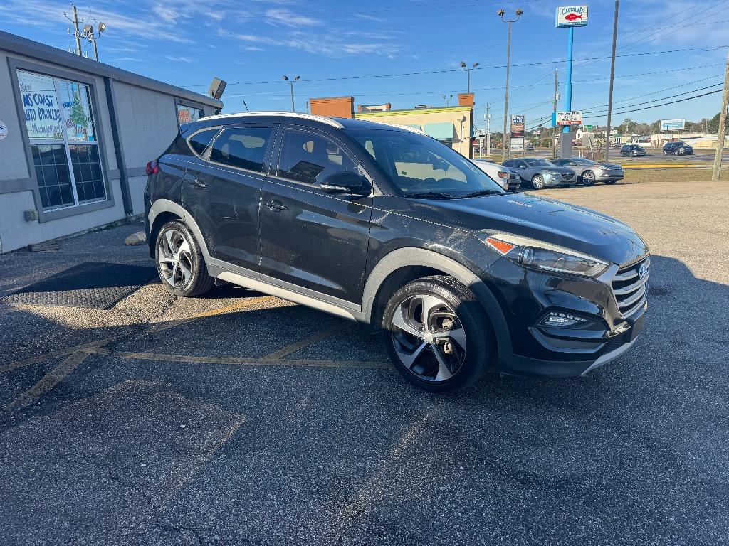 2017 Hyundai Tucson Sport's photo