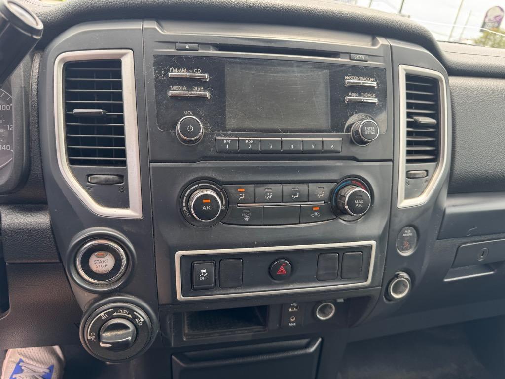 2017 Nissan Titan S - Photo 10