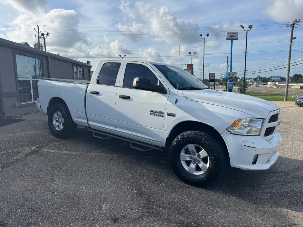 2017 RAM 1500 Express 4x4 Quad Cab 6'4's photo