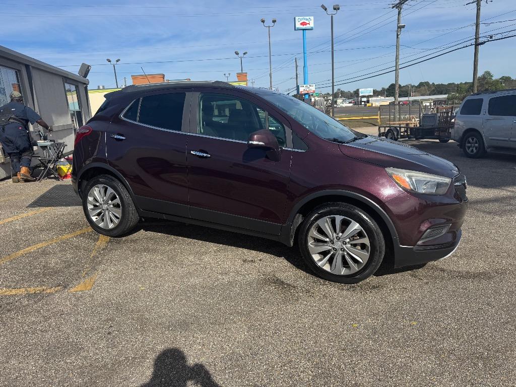 2018 Buick Encore Preferred's photo