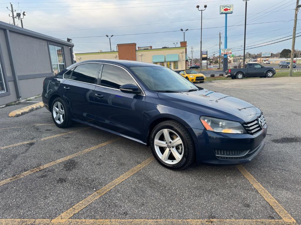 2012 Volkswagen Passat SE